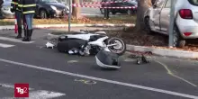 Rimini, schianto tra auto e moto: morta una 18enne mentre andava a scuola