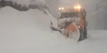 I mezzi Anas in azione per pulire le strade dalla neve e dal ghiaccio