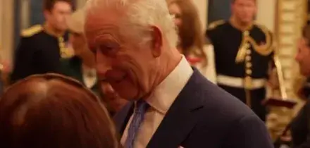 Grande pranzo  pre-natalizio a Buckingham Palace col Re: presenti tutti i Windsor, tranne Andrea