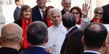 Papa Leone in visita a sorpresa alla nunziatura apostolica e poi al Senato