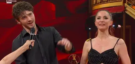 Andrea Delogu vince Ballando: "Danza balsamo per le ferite", il padre: Evan da lass&ugrave; sorrider&agrave;