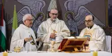 Il cardinale Pizzaballa celebra la messa di Natale a Gerusalemme