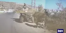 Cisgiordania, il video del riservista israeliano che investe il palestinese con un quad