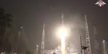 L'impressionante potenza del razzo Soyuz-2 russo: decollo dal cosmodromo di Plesetsk