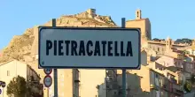 "Una tragedia immane": a Pietracatella una comunit&agrave; sotto shock per la morte di madre e figlia