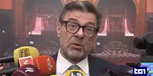 Approvata la manovra, Giorgetti: "Abbiamo detassato gli aumenti contrattuali fino a 33mila euro"