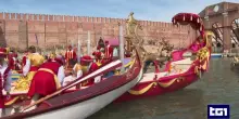 A Venezia la Regata Storica con migliaia di spettatori