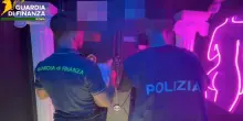 I sigilli al night club romano, gestore denunciato per sfruttamento della prostituzione