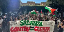 Gaza. Corteo all'Università Sapienza. Occupata la facoltà di Scienze Politiche