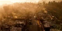 Incendi in Cile: le immagini dall'alto della devastazione