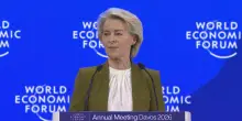 Von der Leyen a Davos: "Shock geopolitici siano opportunit&agrave; per Ue indipendente"