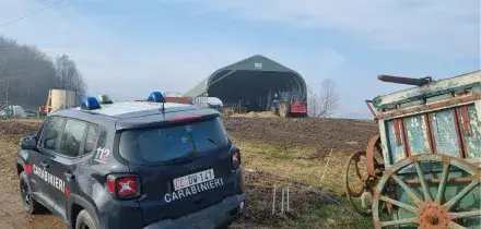 Incidente sul lavoro, un operaio di 25 anni muore incastrato in un macchinario