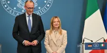 Germania, stretta sui migranti: Berlino riapre le espulsioni verso l'Italia