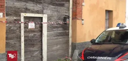 Uomo spara alla madre con pistola sparachiodi. La 65enne &egrave; in fin di vita