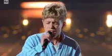 The Voice Kids, Gabriele Lanciotti canta "Supereroi"