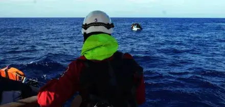 Almeno 50 migranti morti in un naufragio, un solo superstite soccorso e sbarcato a Malta