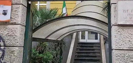 Metal detector davanti alla scuola di Abanoub Youssef, accoltellato a morte da un compagno