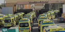 Rafah, una lunga fila di ambulanze in attesa di entrare