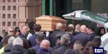 Nel silenzio i funerali di Federica Torzullo ad Anguillara