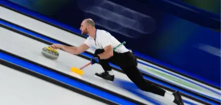 Mosaner chiede al Pd di rimuovere il post sul referendum. I dem: "Dispiaciuti per fraintendimento"