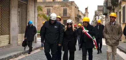 Meloni torna a Niscemi: "Mercoled&igrave; un decreto per dare 150 milioni al Comune"