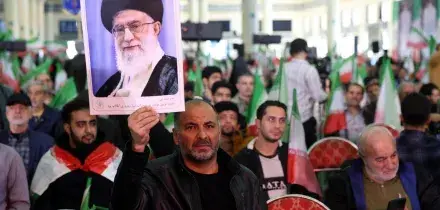 Nuove sanzioni Usa contro petrolio e armi dell'Iran. Media: 300 velivoli statunitensi in MO