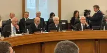Mattarella presiede plenum del Csm: "Serve rispetto vicendevole tra istituzioni"