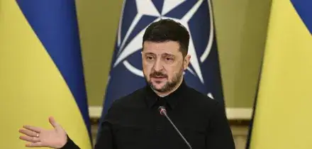 Zelensky, esclude ritiro truppe dal Donbass. Trump proroga di un altro anno alcune sanzioni a Mosca