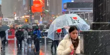 New York &egrave; paralizzata dalla neve: le immagini da Times Square