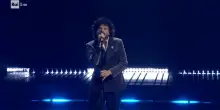 Francesco Renga incanta l'Ariston con "Il meglio di me"