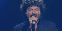 Francesco Renga canta "Il meglio di me" nella terza serata di Festival
