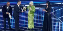 Sanremo 2026, Caterina Caselli premio alla Carriera: "Sentitevi liberi dal giudizio"