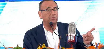 Sanremo, Conti: "Nessun divieto di avere parenti su palco, con Gassmann c'&egrave; stato un equivoco"