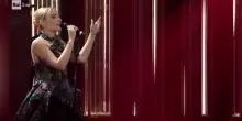 Sanremo 2026, la finale: Mara Sattei canta "Le cose che non sai di me"