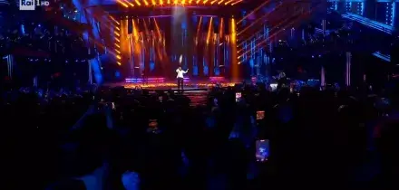 Sal Da Vinci trionfa a Sanremo 2026 e canta "Per sempre s&igrave;"