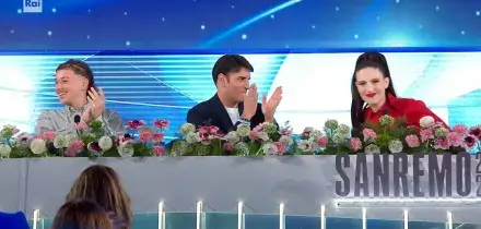 L'ultima conferenza stampa: Sal Da Vinci: "&Egrave; la vittoria di quelli come me che vengono dal basso"