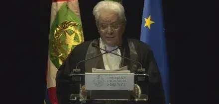 Allarme di Mattarella: "Pretesa di agire fuori da regole, si vuole abbattere diritto internazionale"