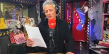 Fiorello rende omaggio a Enrica Bonaccorti cantando "La lontananza"