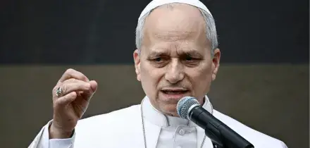 Il Papa a Ponte Mammolo: "La guerra pretesa assurda, basta coinvolgere il nome di Dio"