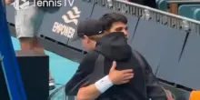 Alcaraz e Sinner: Carlos abbraccia Jannik e si complimenta per la vittoria a Indian Wells