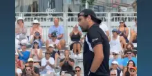 Matteo Berrettini, "the hammer" &egrave; tornato: chiude il match con un ace e va al secondo turno