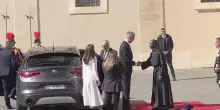 Il Re e la Regina di Spagna arrivano in Vaticano per l'udienza con Papa Leone XIV