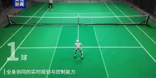 Il robot umanoide capace di giocare a tennis