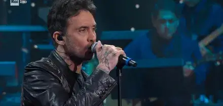 Canzonissima, trionfa "Il mio canto libero" con Fabrizio Moro