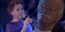 Ornella e Gino e quell'attimo "senza fine", il video dell'emozionante duetto live