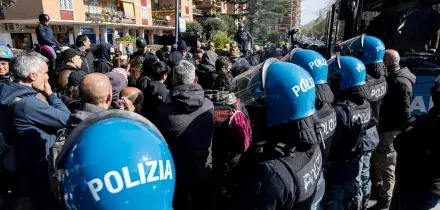 Anarchici commemorano Ardizzone e Mercogliano a Roma: il presidio era stato vietato