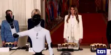 Vip e robot umanoidi, la sfida di Melania Trump