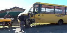 Incidente stradale, scontro tra scuolabus-auto nel Pavese: coinvolti anche dei bambini