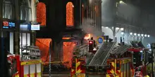 Scoppia incendio in un negozio, fiamme alla stazione centrale di Glasgow