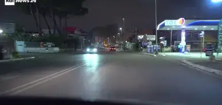 Scontro frontale in fuga dalla polizia, tre morti